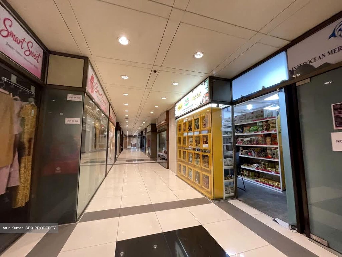 Peninsula Plaza (D6), Retail #563973221
